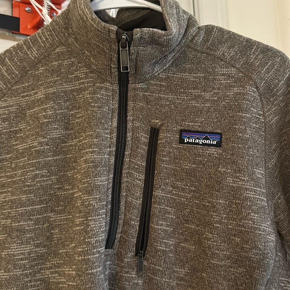 EUC men’s XS Patagonia sweatshirt quarter zip